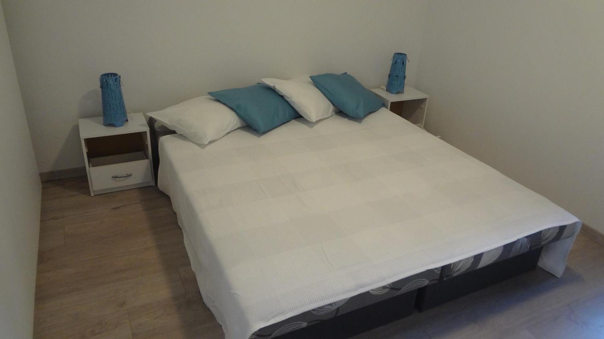 Jana Apartments 2 Bratislava Eksteriør billede
